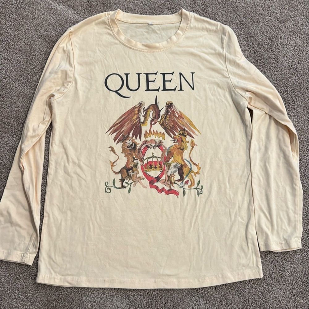 Queen Long Sleeve